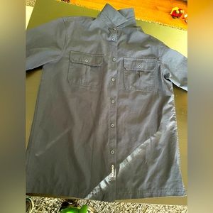 Karbon Short Sleeve Gray Striped Button Down Shirt Size M